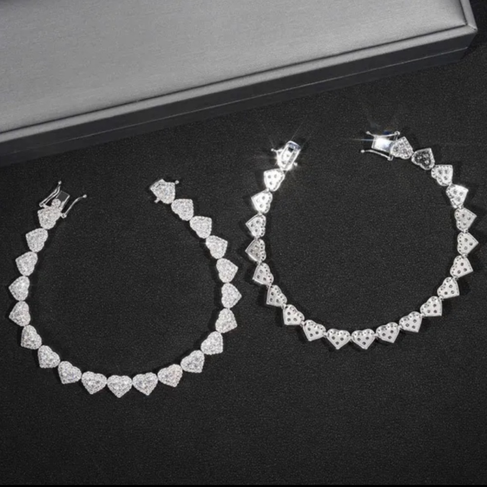 Elegant Silver Heart Bracelet